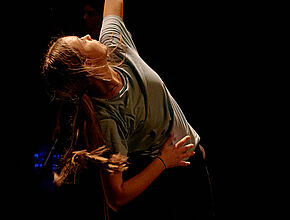 Elèves danseurs. Crédit : Jean-René Pihery - Agrandir l'image (fenêtre modale)