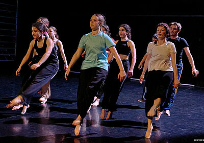 Elèves danseurs. Crédit : Jean-René Pihery