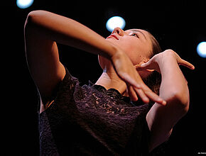 Elèves danseurs. Crédit : Jean-René Pihery - Agrandir l'image (fenêtre modale)